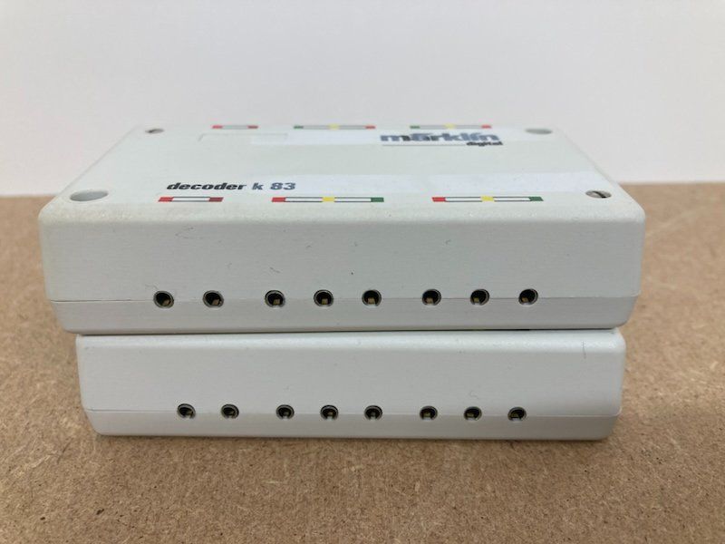 Märklin Modelleisenbahnen: 2 Stück Märklin digital Decoder 6083 k 83 – Gebraucht aus Büsserach von ModellbahnDepot 3
