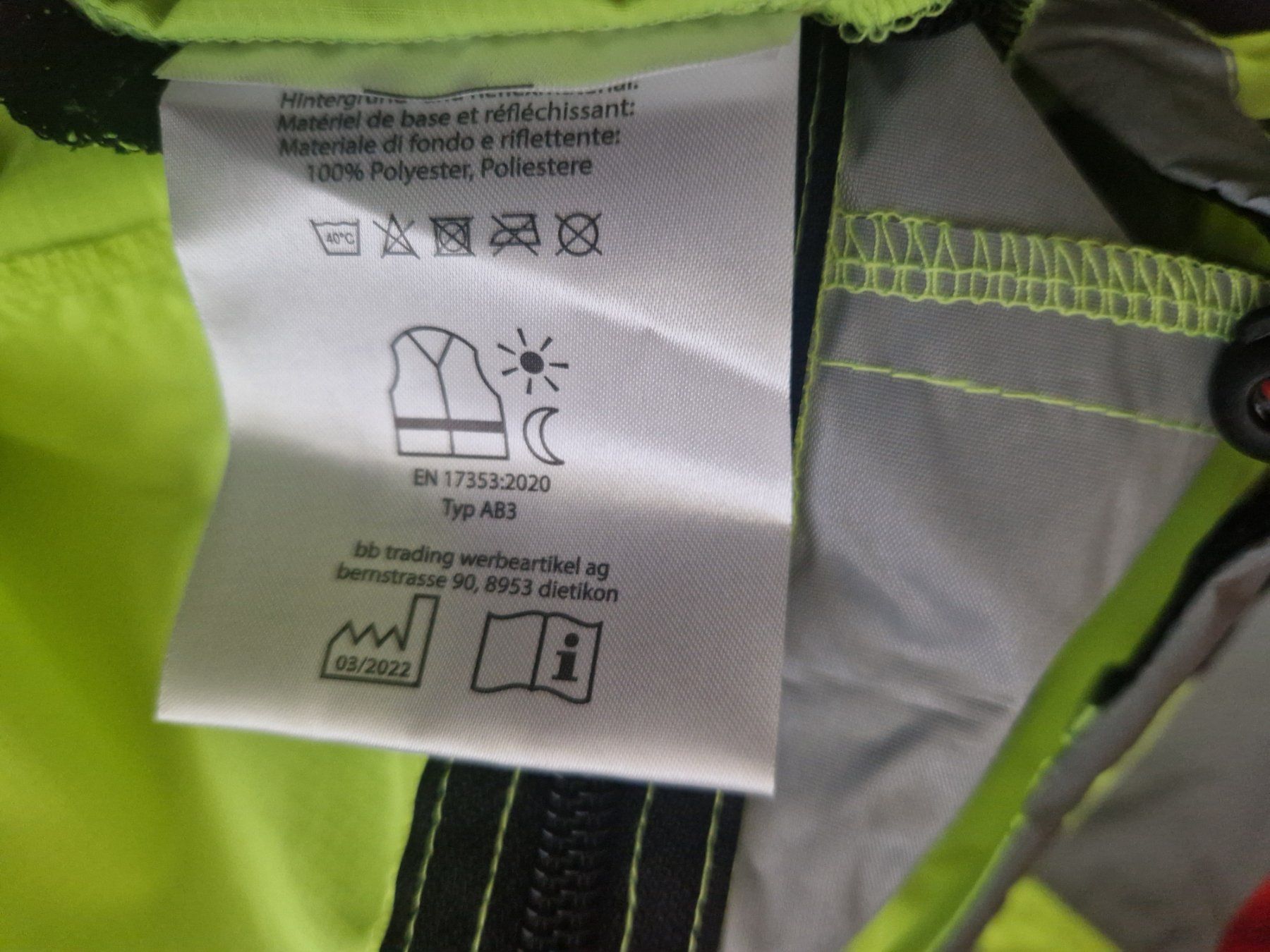 Gilet & Giacche: TCS Leuchtweste für junge Velofahrer – Nuovo e nell'imballaggio originale da Wettingen venduto da Dilan-Seher 2
