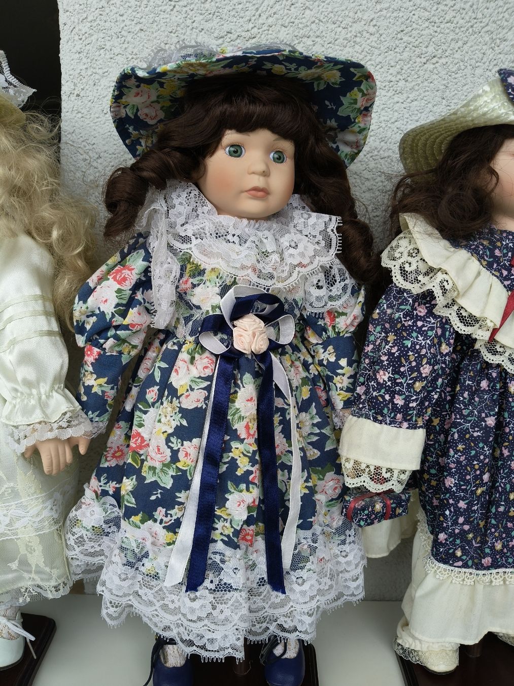 Bambole: 7 poupées porcelaine – Nuovo (secondo la descrizione) da Monthey venduto da lesaffairesdecamille 3
