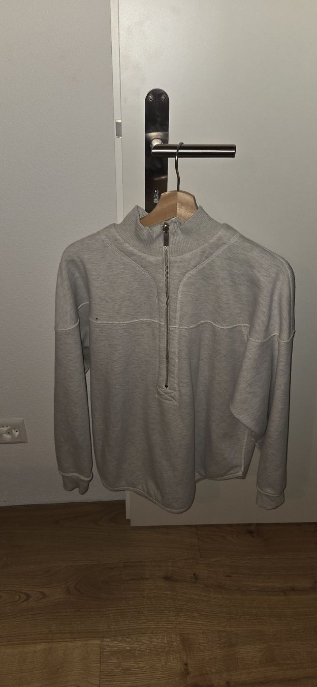 Pullover & Sweatshirts: warmer Pullover – Gebraucht aus Arni BE von Jolanda2000