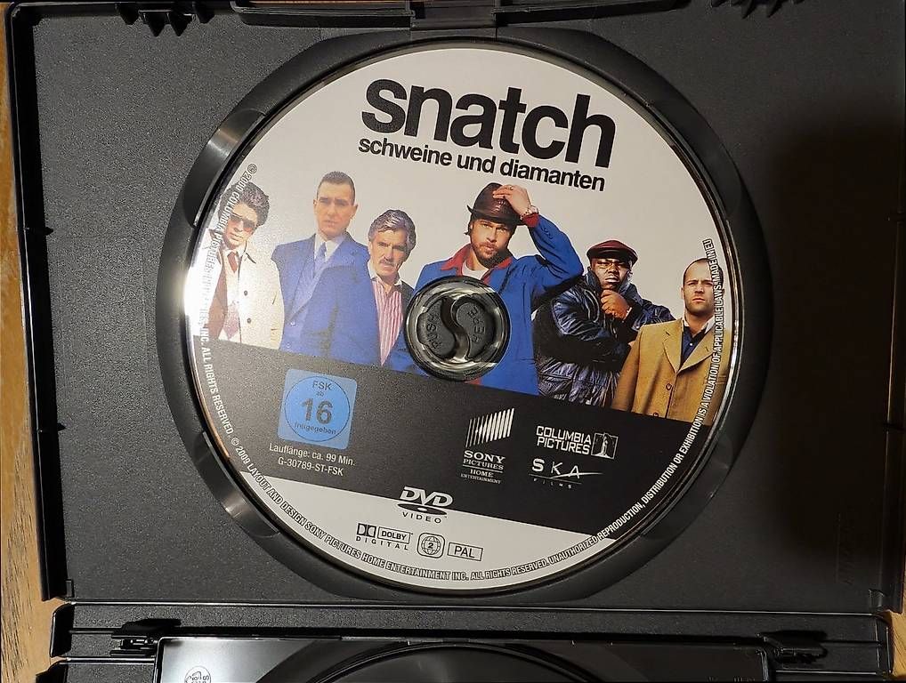 Tous les DVDs: DVD Layer Cake + Snatch Doppelpack · – D'occasion à Zug par randensalatistgesund 2