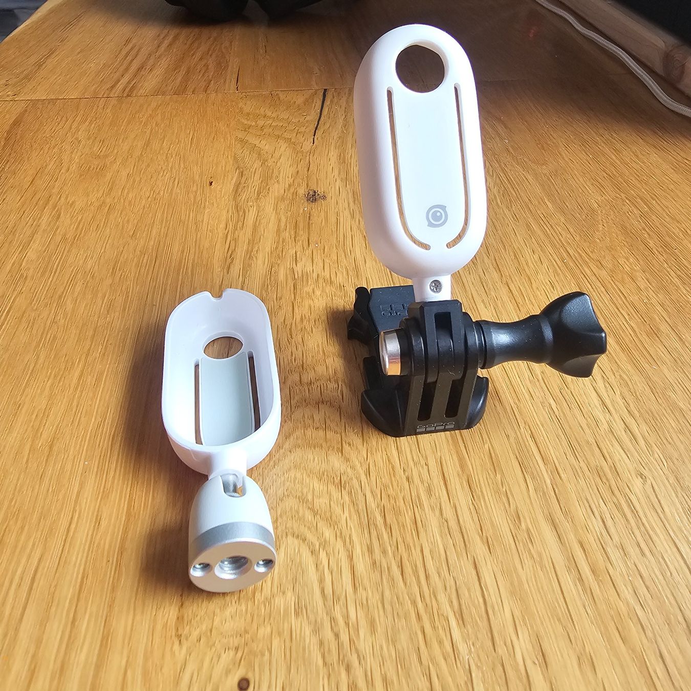 Insta360 Action Cam: Insta360 GO 2 and 2x mount accessories – D'occasion à Matten b. Interl par Vanilla8 2