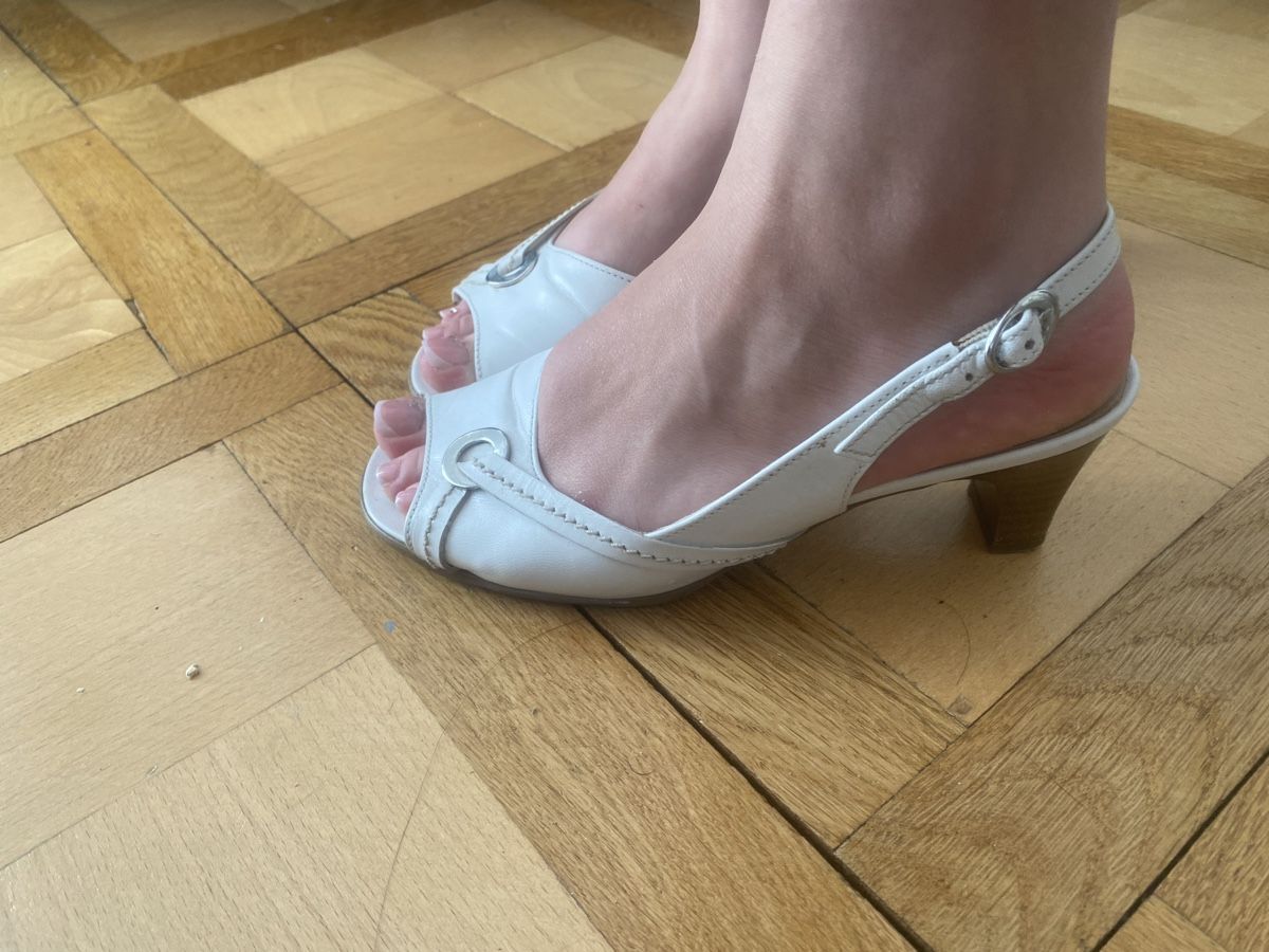 Gabor Damenschuhe: Gabor Sandalen weiss Leder Grösse 37  – Gebraucht aus Zürich von mar_zn2k 3