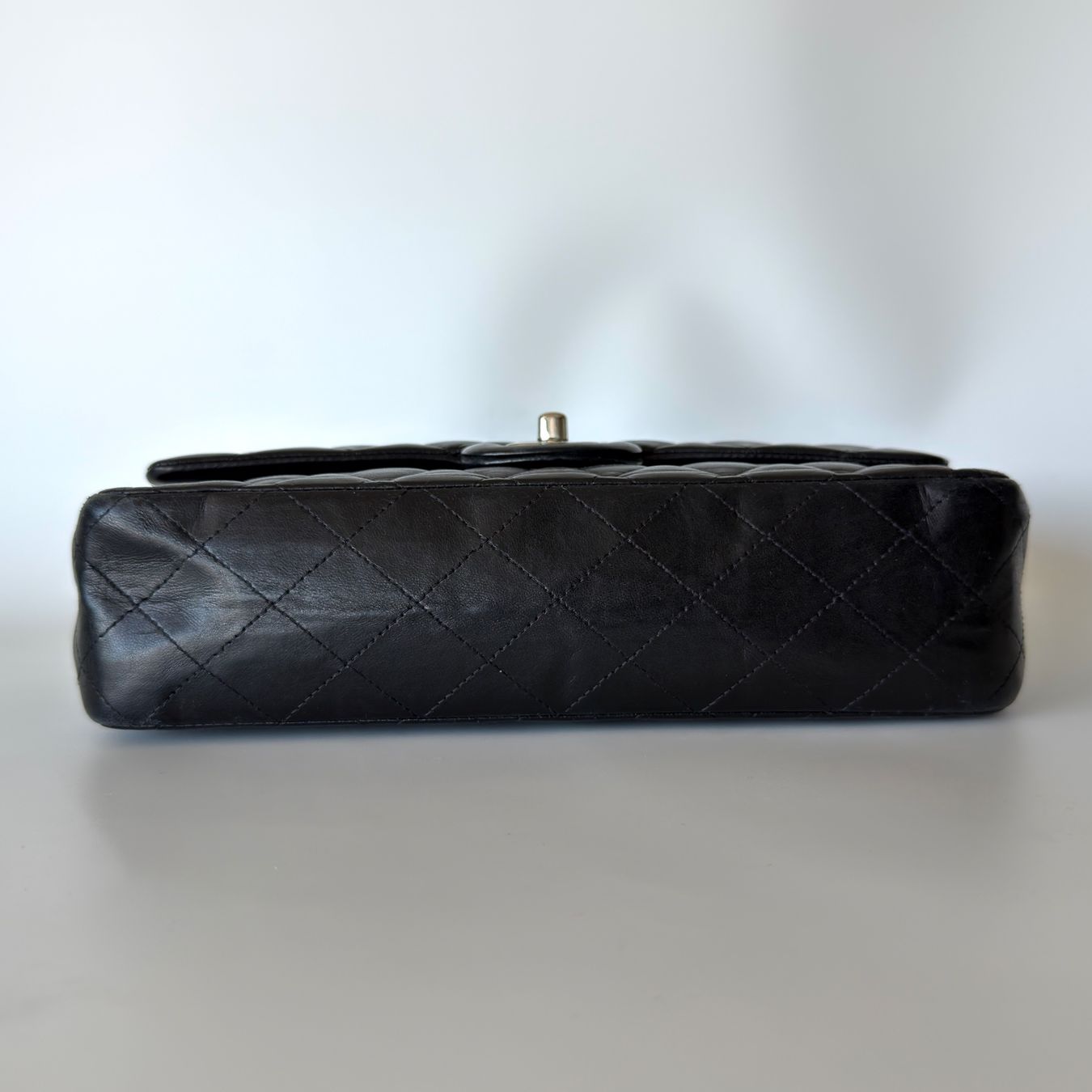 Chanel Taschen für Damen: Authentique Sac CHANEL Timeless Classique noir – Gebraucht aus Carouge GE von loveluxury 5