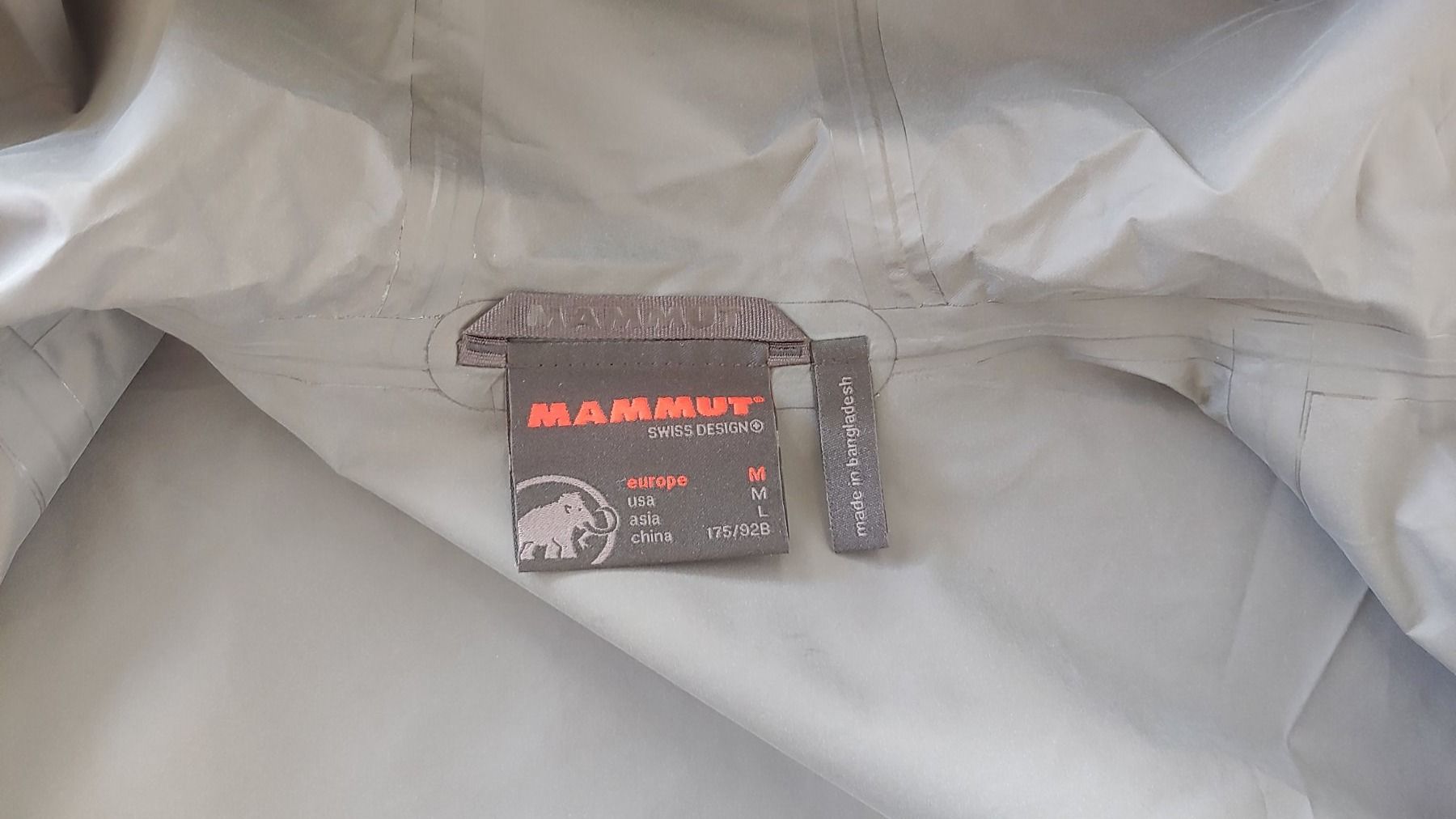 Mammut Giacche: Mammut Goretex Jacke M - NEU – Nuovo (secondo la descrizione) da Ebikon venduto da brombomboli 2