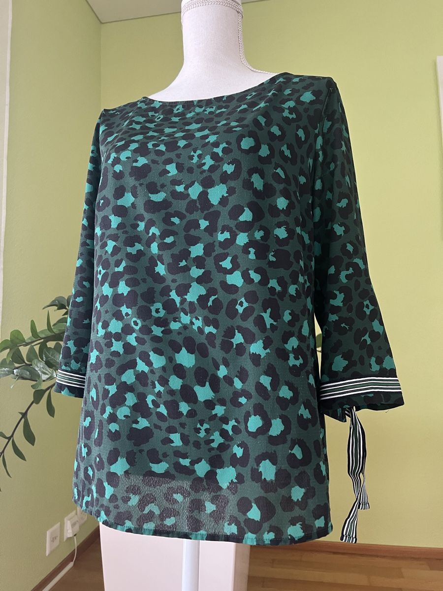 Lotti di vestiti: Bluse und Hose Gr. 38/40 – Usato da Ebikon venduto da happynat 5