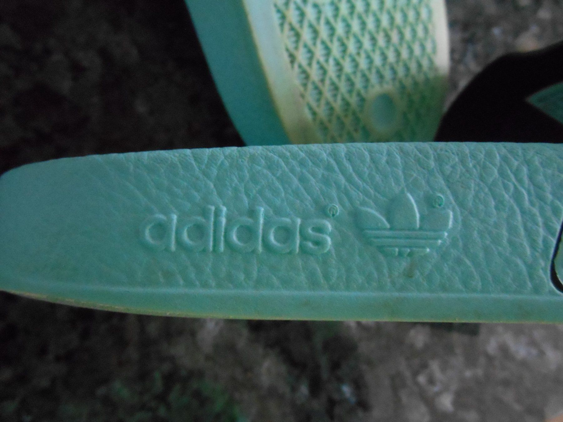 Adidas Scarpe da uomo: Badeschlappen Adidas Gr. 37 – Nuovo (secondo la descrizione) da Nussbaumen AG venduto da Sumopi 2