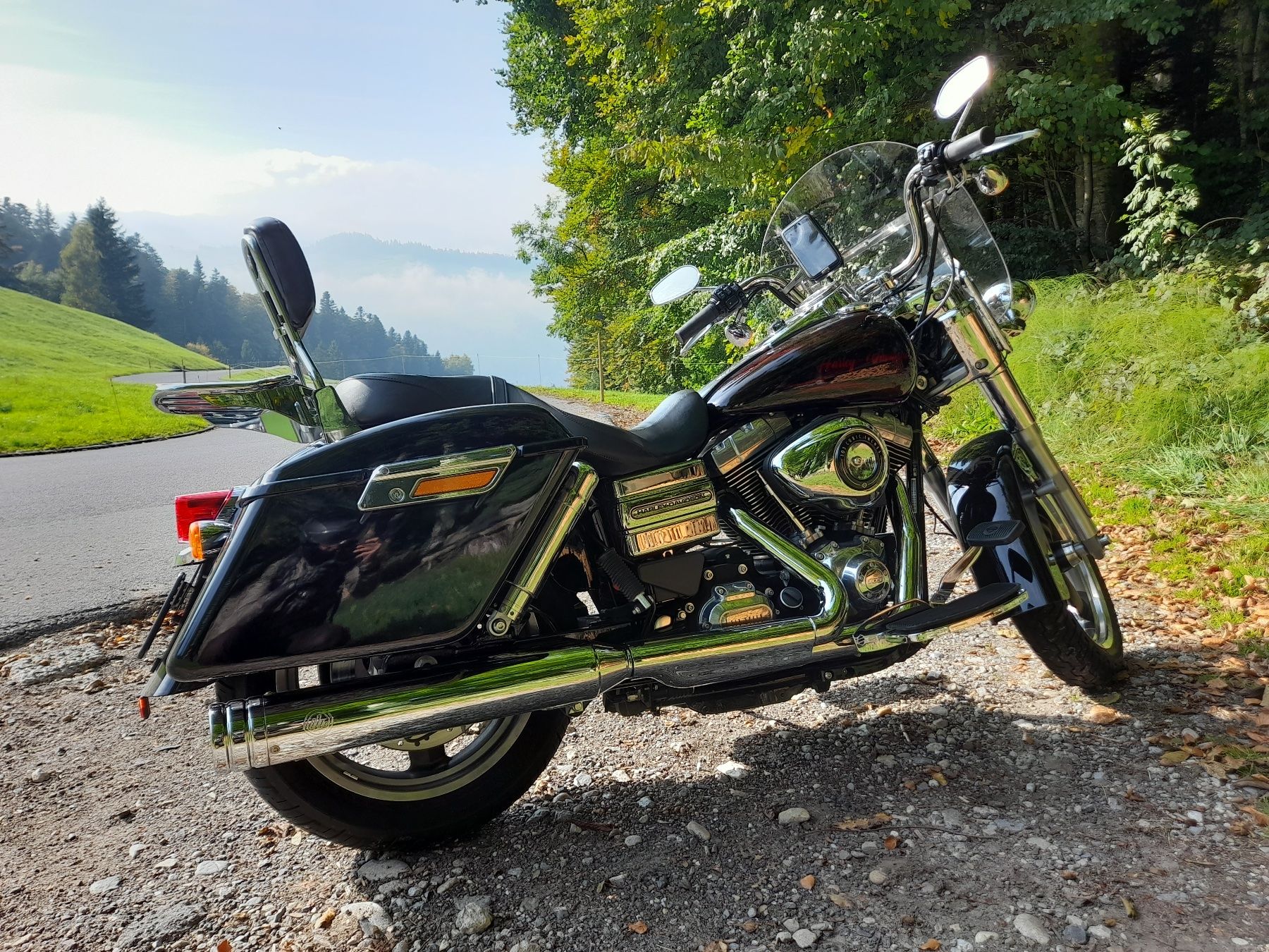 Harley-Davidson Chopper: HARLEY-DAVIDSON FLD Dyna Switchback (ab MFK) – Usato da Arni BE venduto da CaraVanFan 2
