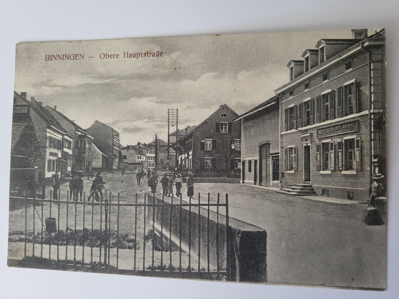 Cartoline postali: Alte Ansichtskarte Binningen Obere Hauptstrasse R21 – Usato da nunningen venduto da mic_88k2