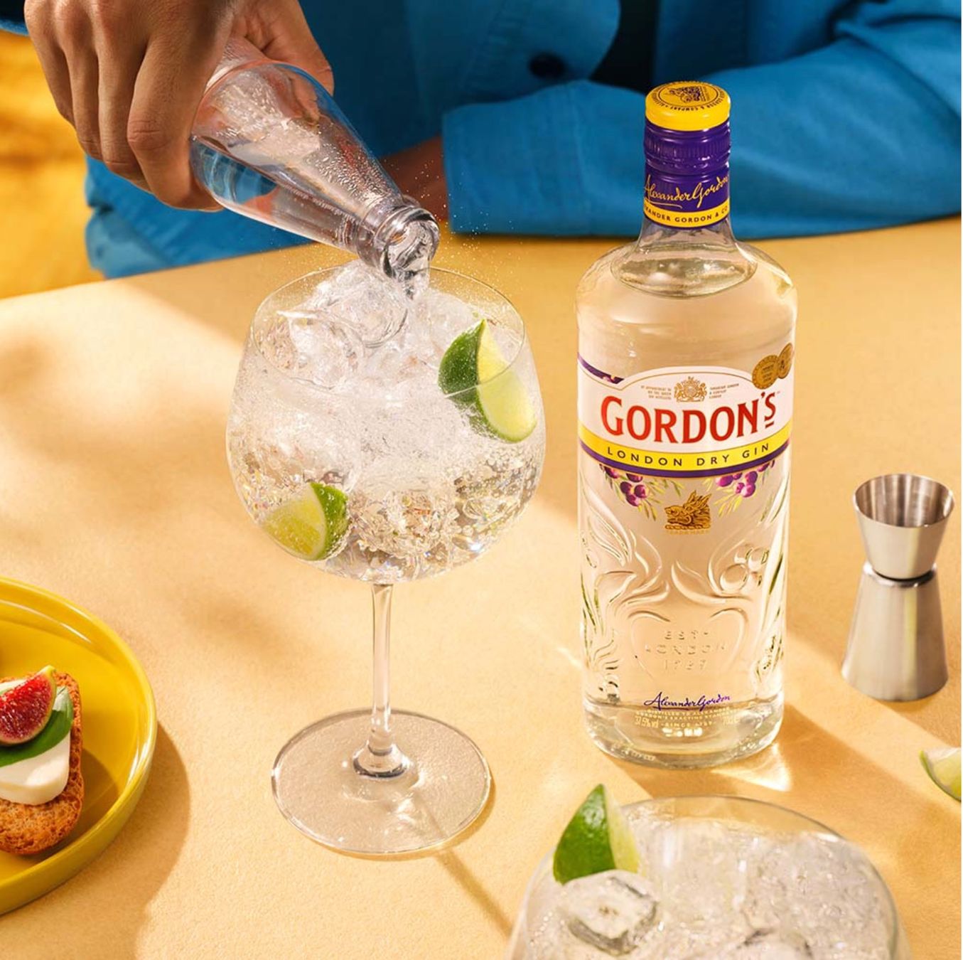 Bevande alcoliche: Gordon's London Dry Gin 37,5% Vol – Nuovo (secondo la descrizione) da Bülach venduto da RockBottomOffTheRamp 5
