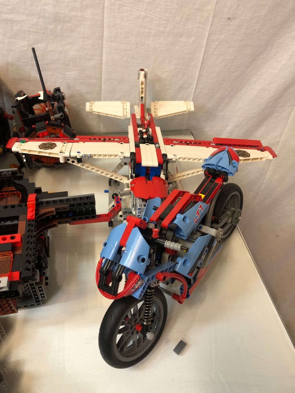 Technics Baukästen: LEGO technics 6.96kg, diverse Modelle mit Einzelteilen – Gebraucht aus Brunnen von Allerwaren 1