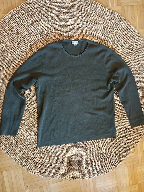 Cos Maglioni & Felpe: Dunkelgüner Pulli von Cos – Usato da Zürich venduto da Melianea