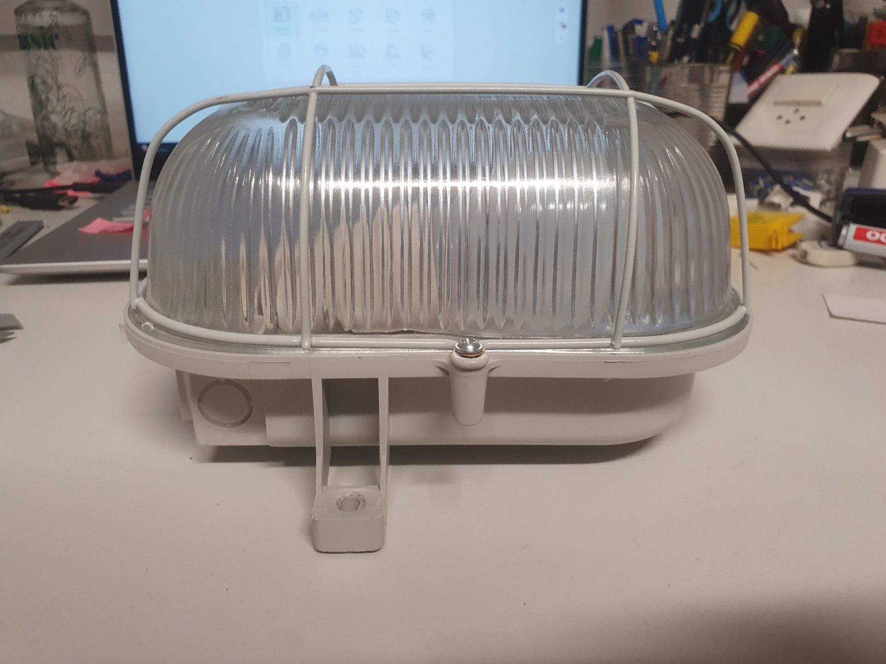 Lampade: Oval Feuchtraumleuchte E27 Ovalleuchte IP44 Nass – Usato da Zürich venduto da eymen20 2