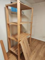 Étagère Ikea en bois massif, idéale pour rangement d'hiver!