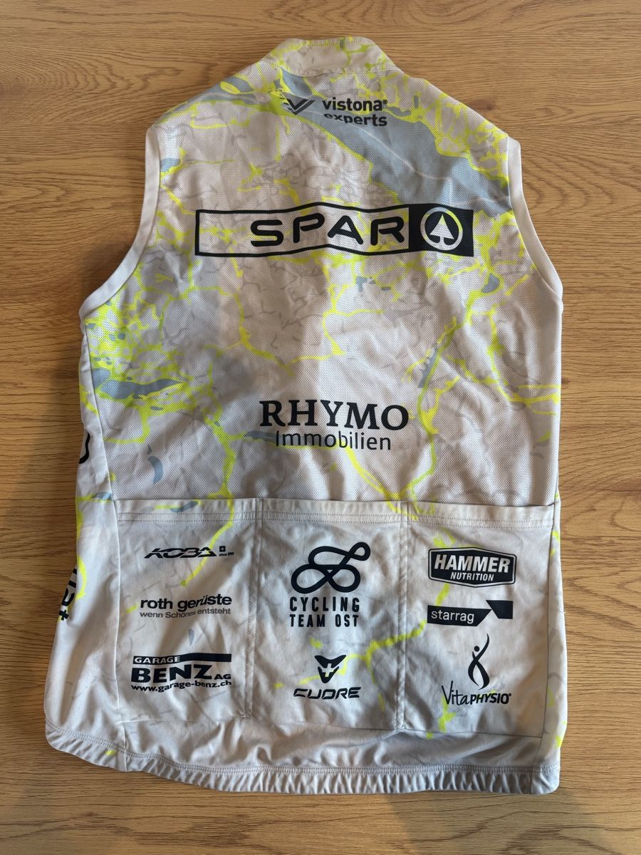 Gilet & Giacche: Cuore Veloweste – Usato da Derendingen venduto da cab_ng7v 1