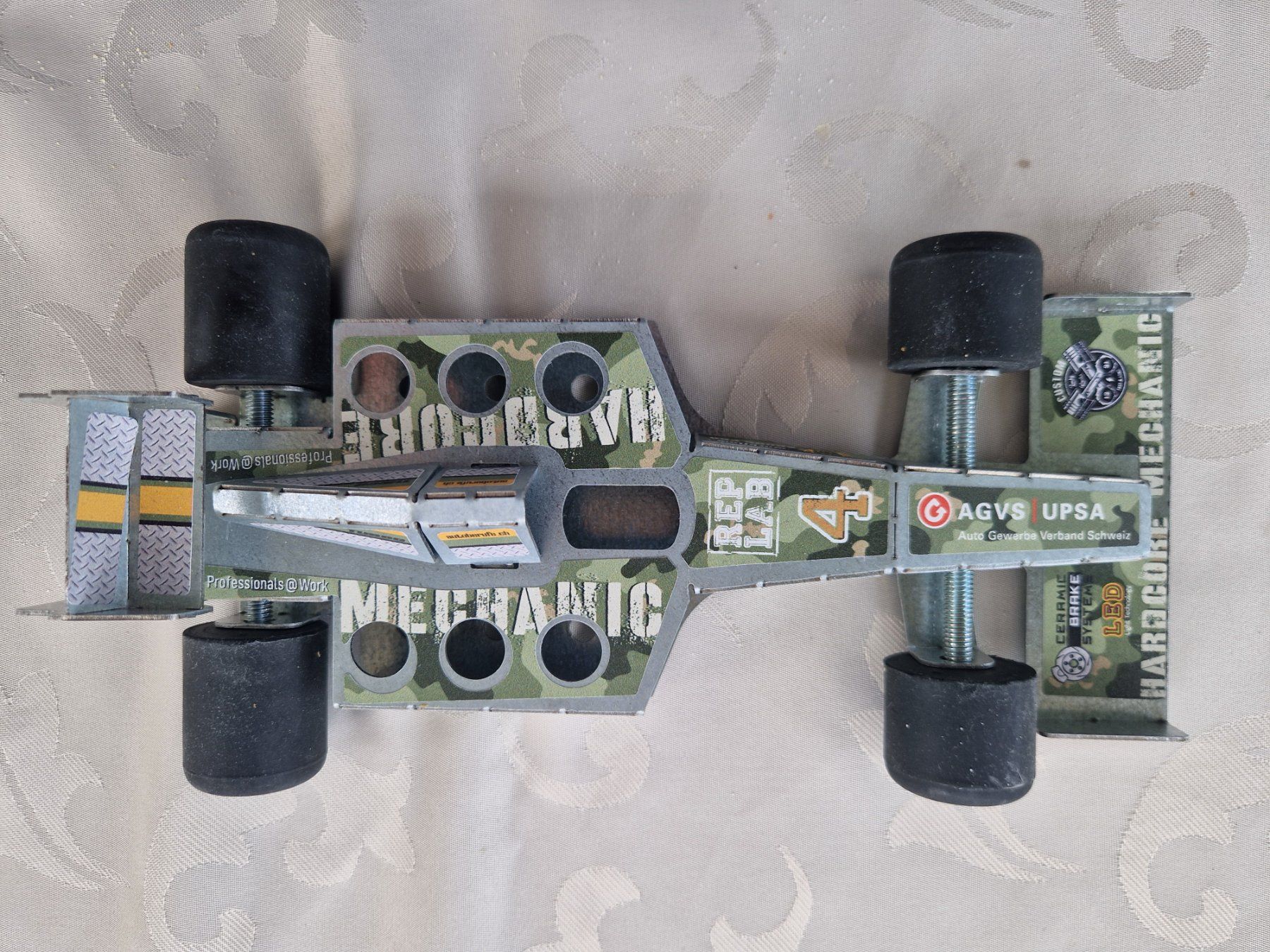 Altro in Scrittura & Disegno: Vintage Metall Stiftehalter, Formel 1 – Usato da Zürich venduto da lehmcardo 1