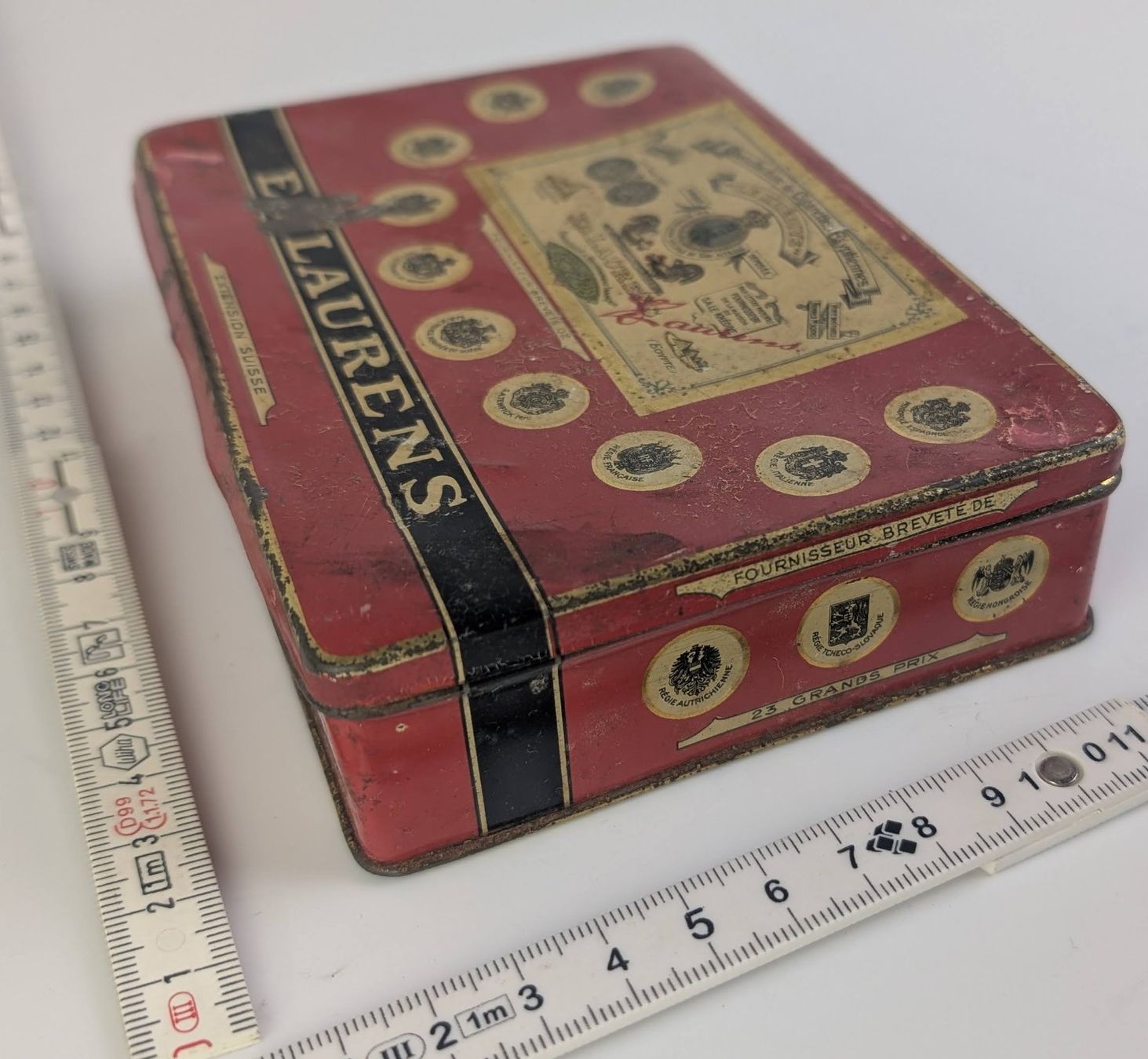 Alle Dekorationen: vintage Blech-Box / Schachtel – Gebraucht aus Zürich von 1.Simon 5