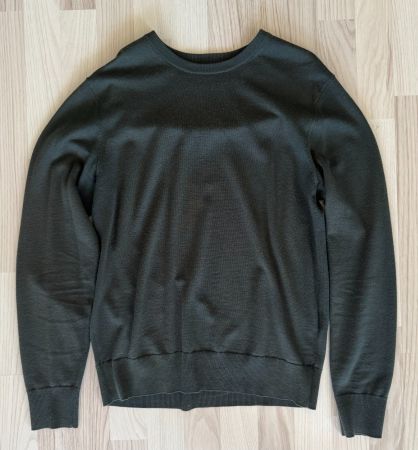 Dunkelgrüner Pullover 100% Merinowolle (Grösse S)