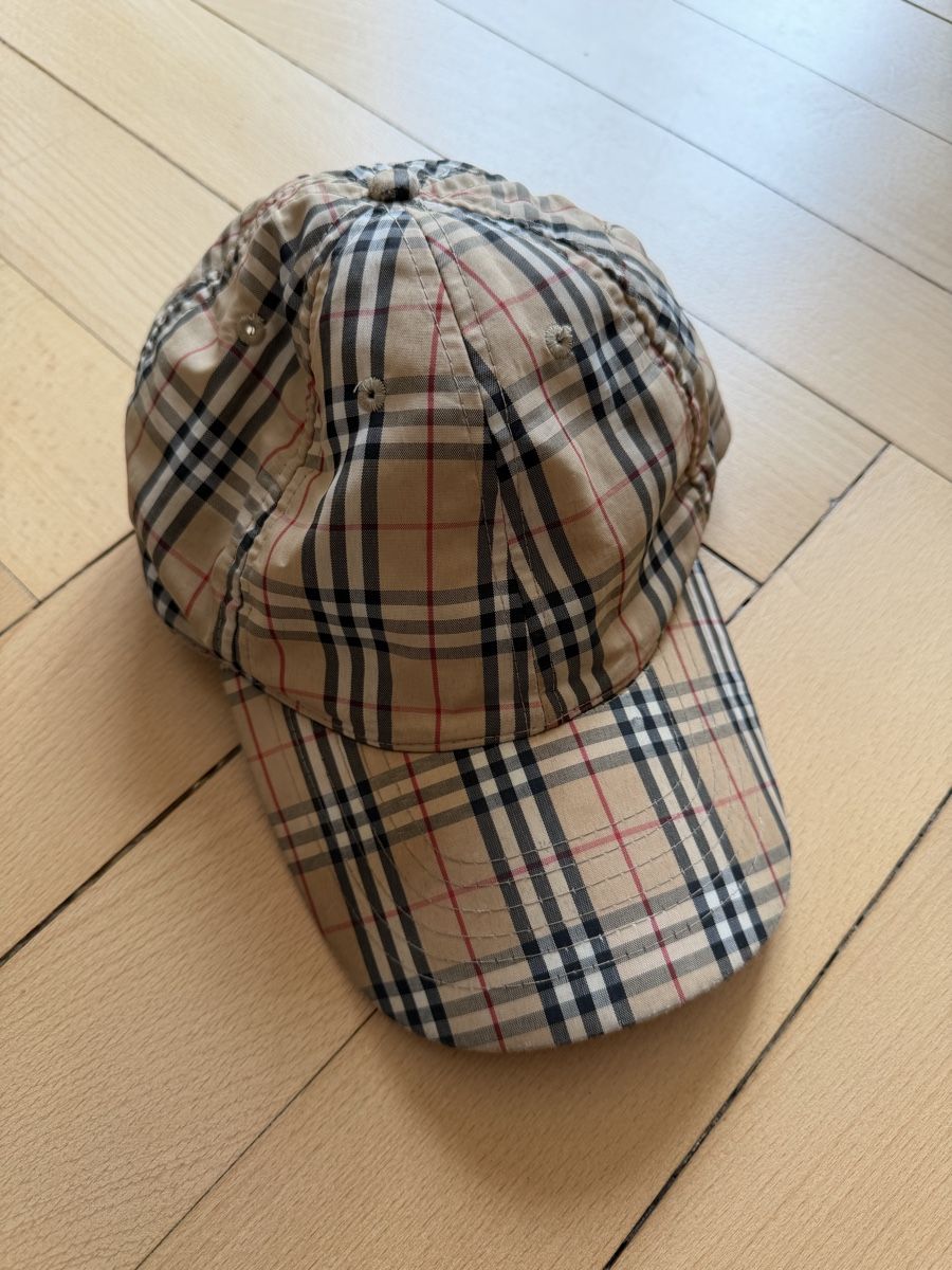Burberry Copricapi, berretti & cappellini: Burberry Cap – Nuovo (secondo la descrizione) da Bern venduto da lia_j9yd