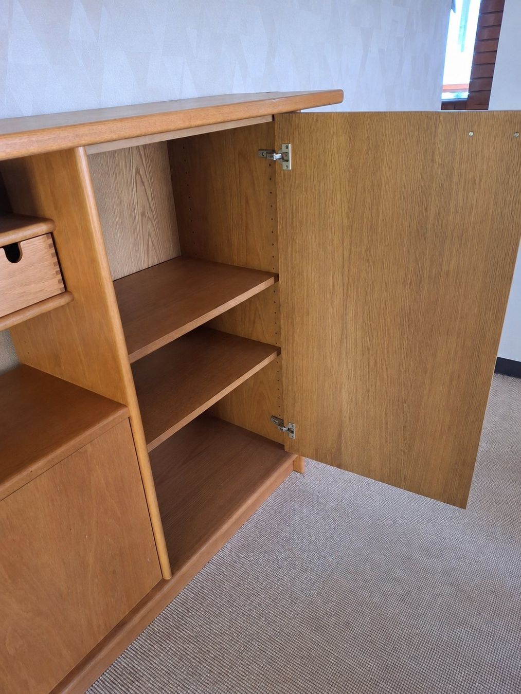 Büffets: Buffet / Sideboard in Eiche – Gebraucht aus Gunzgen von nim_2ds9 3