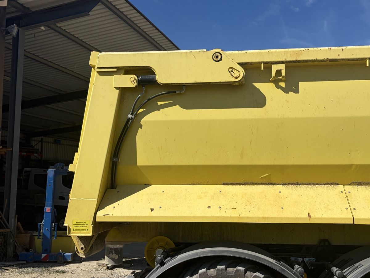 Kipper: Abrollcontainer mit Hydraulischer Heckklappe – Gebraucht aus eiken von 12289 5