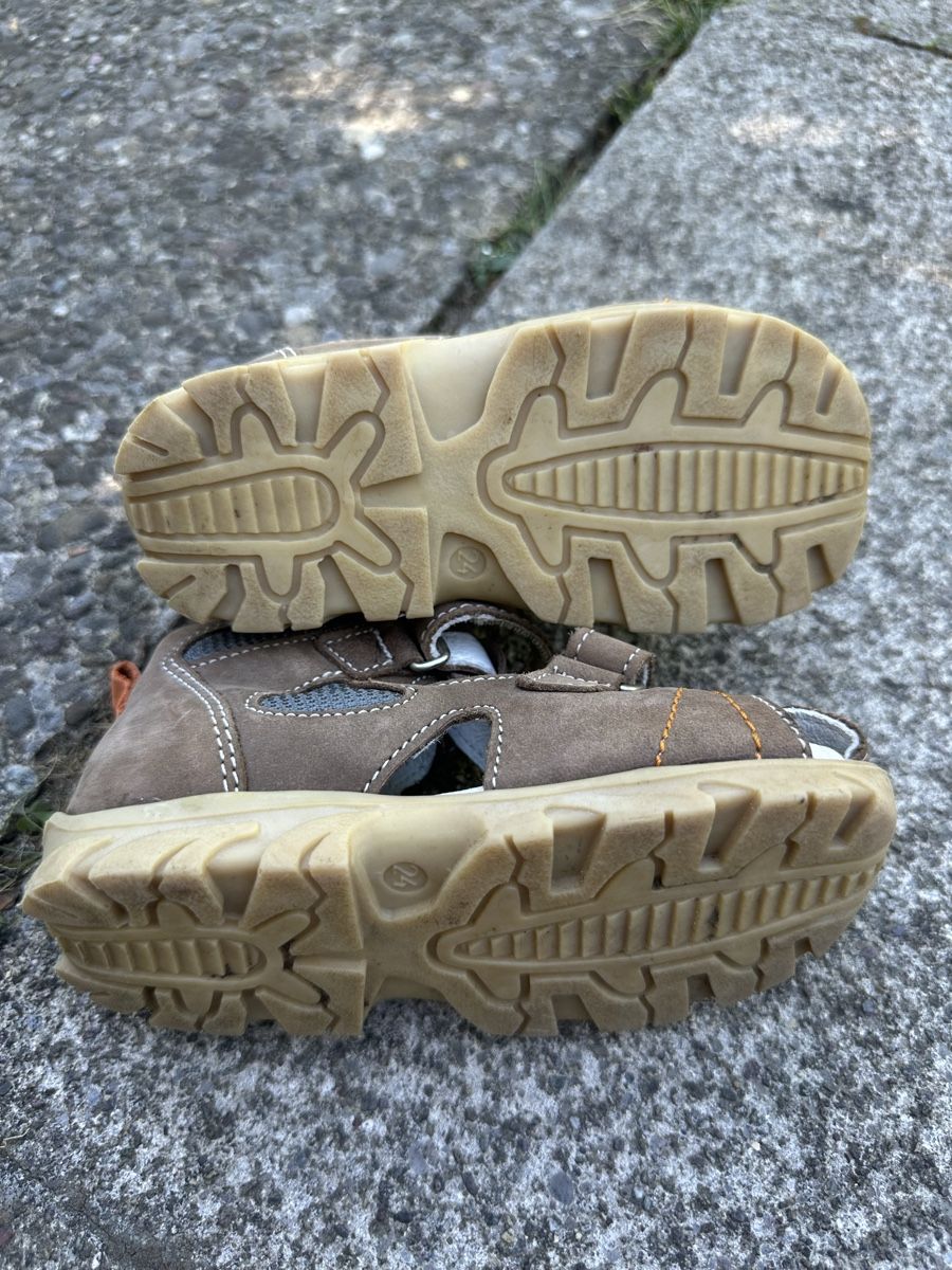 Scarpe per ragazzi: Kinder Sandalen Gr. 24 – Usato da Urdorf venduto da robobespannung 1