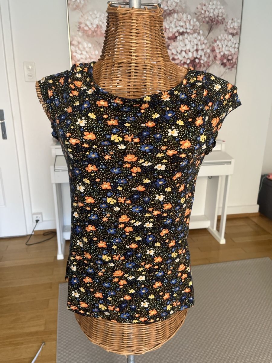 King Louie Tops: King Louie Top Blumenmuster, XS – D'occasion à Solothurn par Bobesch08