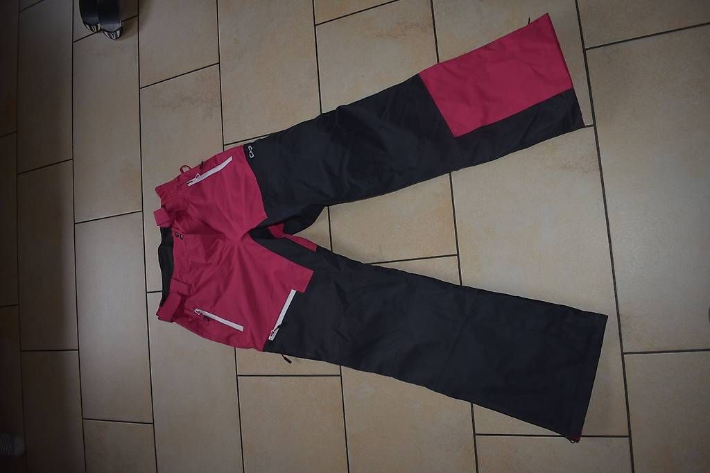 Pantalons: Skihose Damen CMP Grösse 40 – Neuf avec emballage d'origine à Schänis par he80