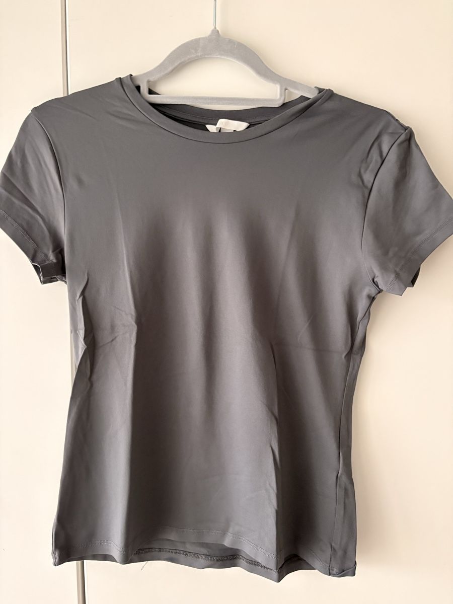 H&M T-shirt: Enges T Shirt – Usato da Appenzell venduto da csm_ina