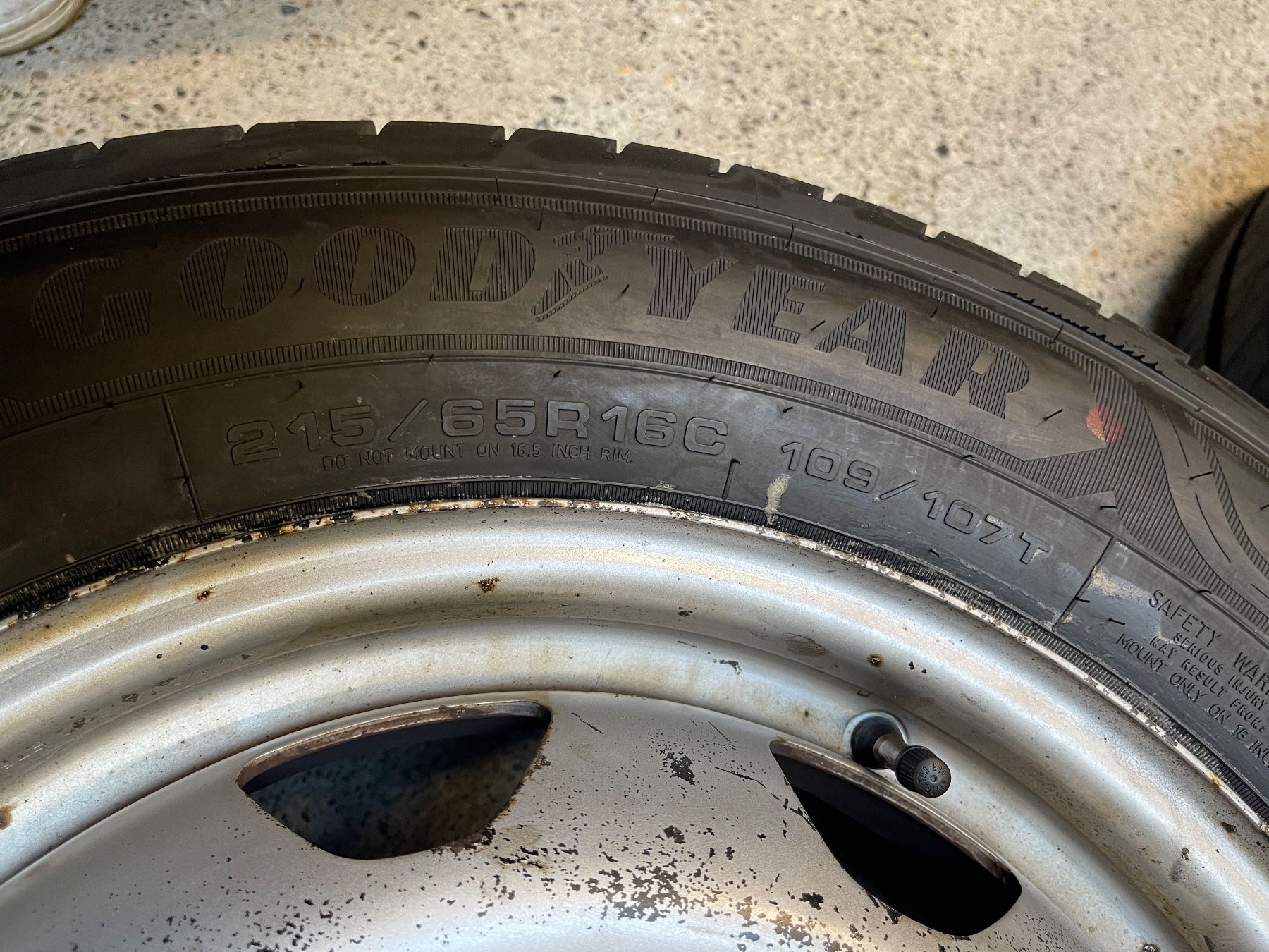 Volkswagen Felgen: 4Stk. Original 16 Zoll VW Sommerräder für T5,T6,T6.1 – Neu (gemäss Beschreibung) aus Grenchen von Swiss2540 1