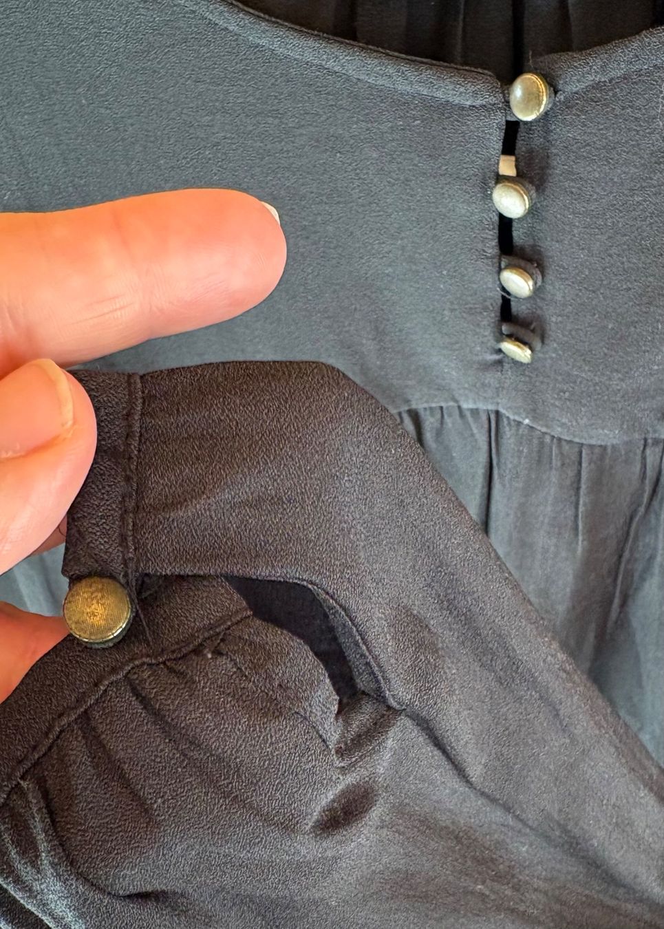 Zara Camicette: Bluse/Tunika leicht transparent mit Knöpfen,ZARA Basic,Gr.34 – Usato da Siblingen venduto da Vany_McDougall 3