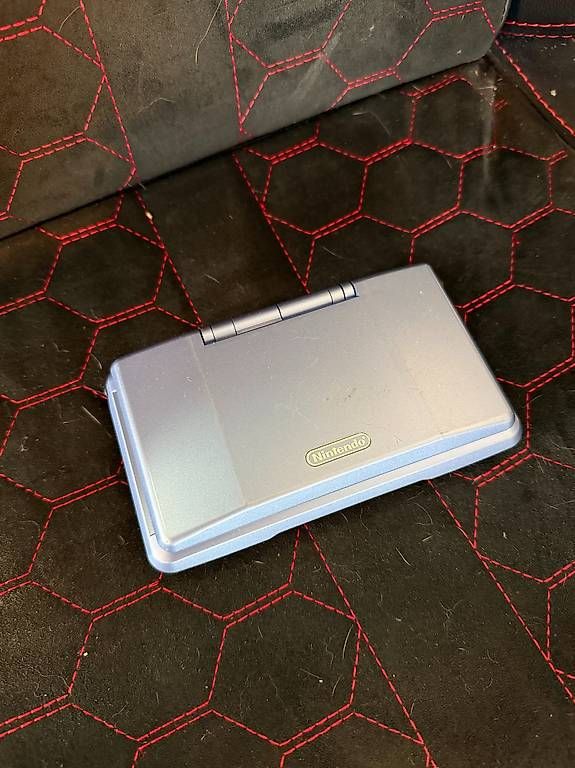 Nintendo Konsolen: Nintendo DS – Gebraucht aus Le Brassus von pau_6yqn