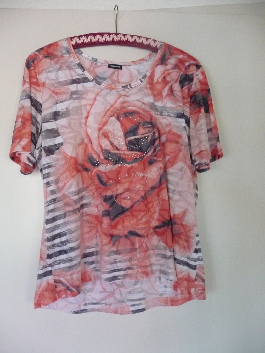 Gerry Weber T-Shirts: leichtes Shirt Gr. ca. 46 Gerry Weber – Gebraucht aus Kirchberg BE von lavendel02