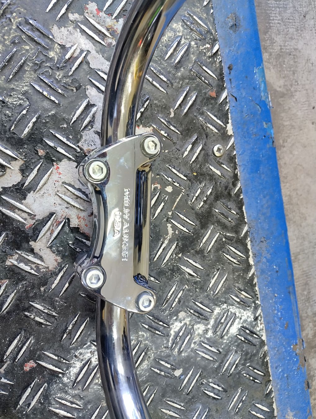 Tutti i ricambio per moto: Guidon Harley Davidson – Usato da Mont-sur-Rolle venduto da moyodanat 2