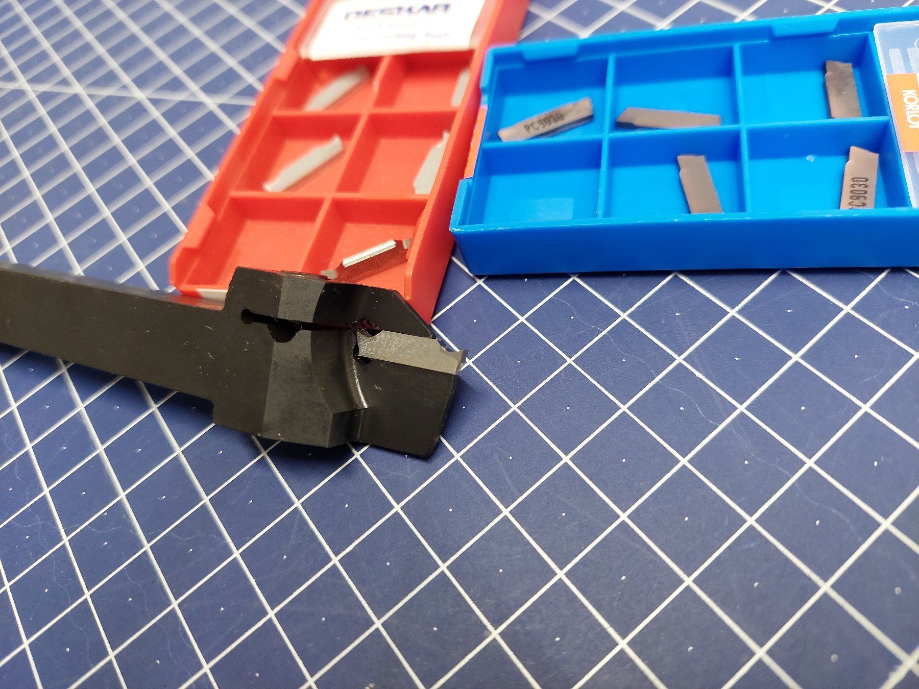 Alle Werkzeuge: Einstech - Abstechdrehstahl 12x12mm mit 2 Sorten HM Platten – Neu und originalverpackt aus Dällikon von Dalywegmann 4