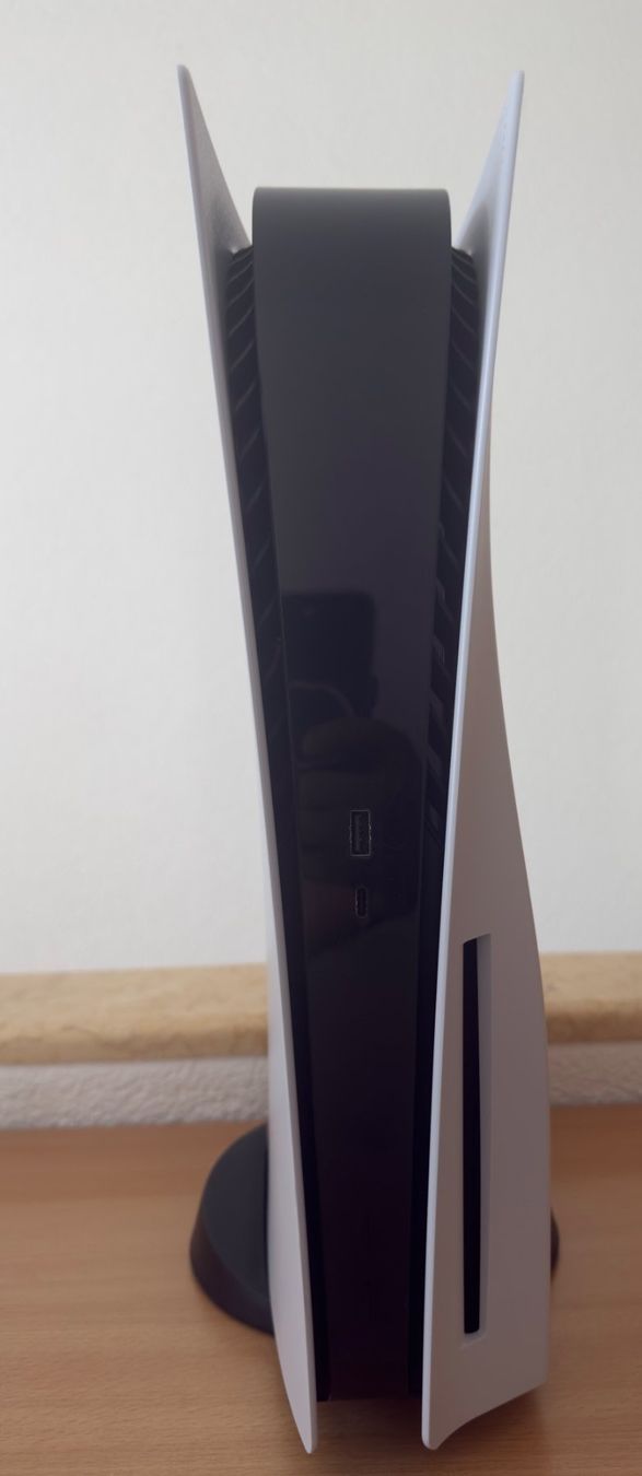 Sony Console: Sony PlayStation 5 Disc Edition + 2 Controller (Schwarz & Ca – Usato da Wettingen venduto da Ale_14o 7
