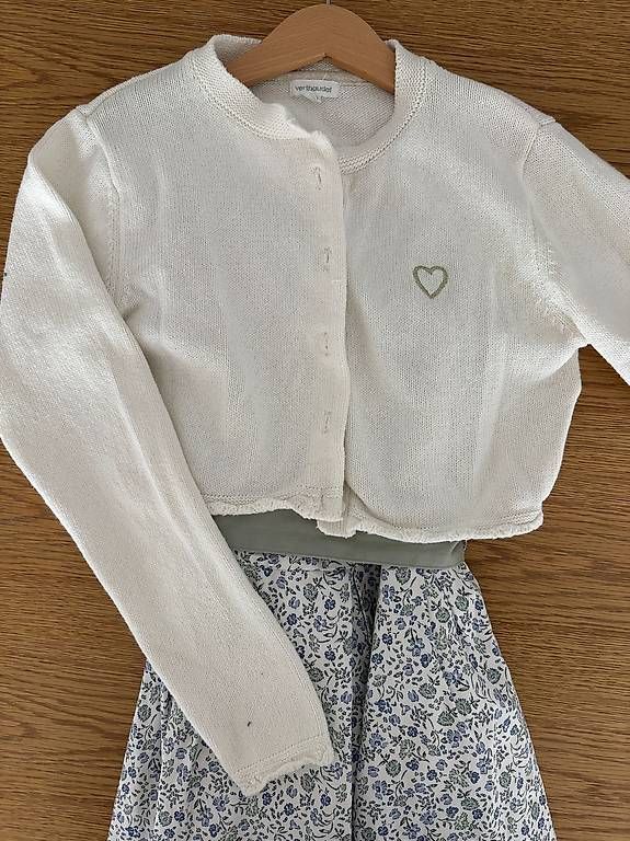Vestiti & Gonne: Robe pour belles occasions (10 ans) – Usato da Petit-Lancy venduto da patou.711 1
