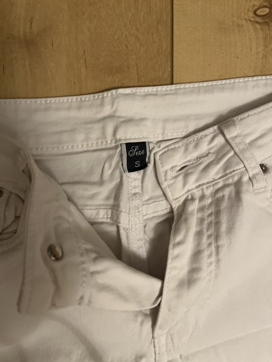 Pantaloni: Pantalon blanc large S – Usato da Bellevue venduto da utilisatratice 1