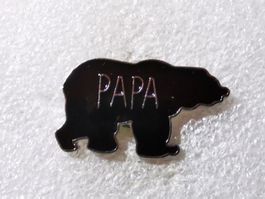 Ansteckpin 72: Papa Bär