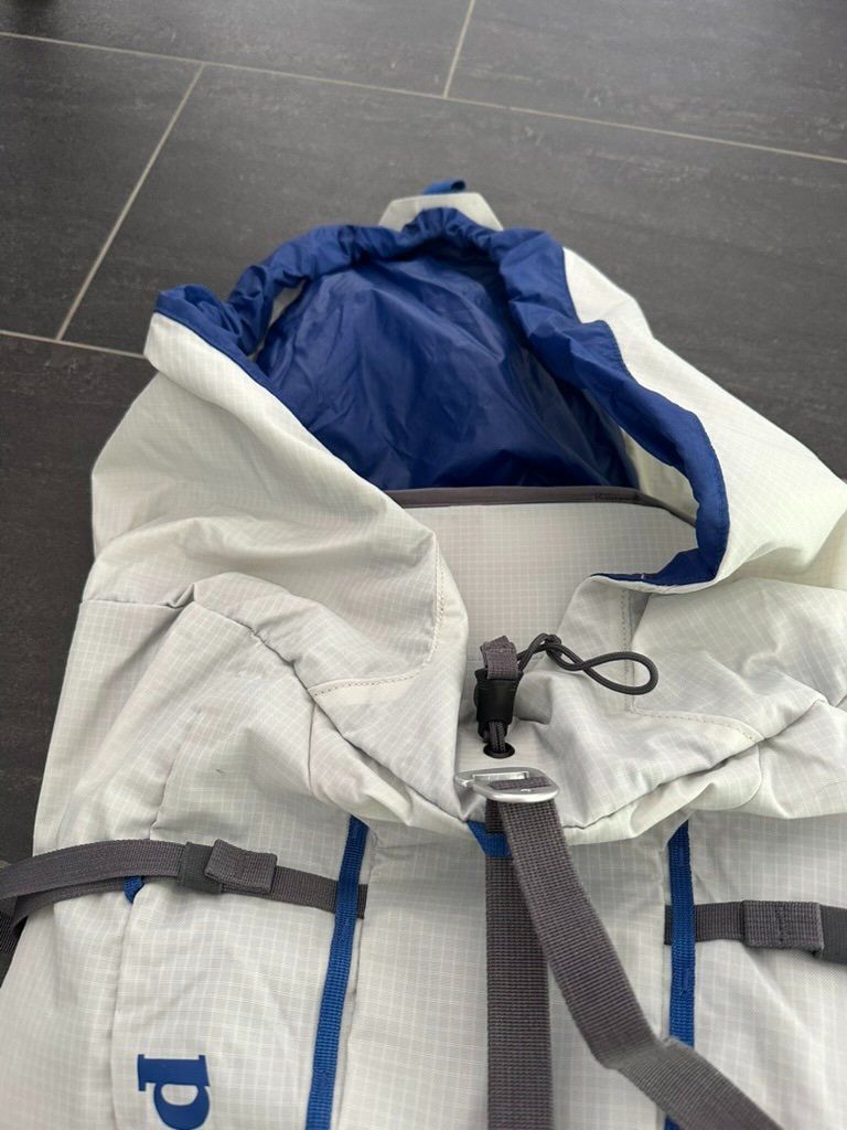 Patagonia Zaini: Patagonia Ascensionist 45L backpack – Usato da Dallenwil venduto da ZD2019 7