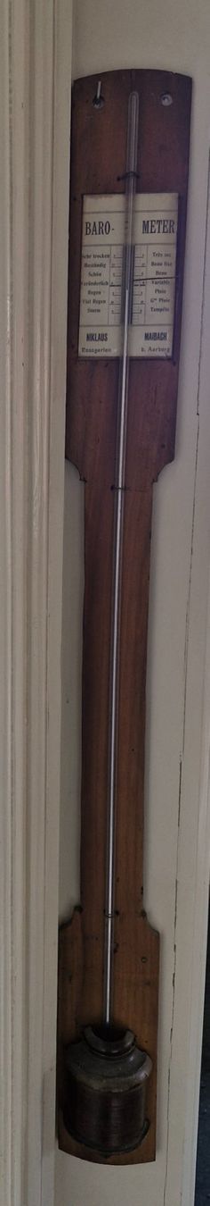 Altri elettrodomestici e apparecchi d’epoca: Antiker Barometer 94 cm hoch – Usato da Gerzensee venduto da Neggimann