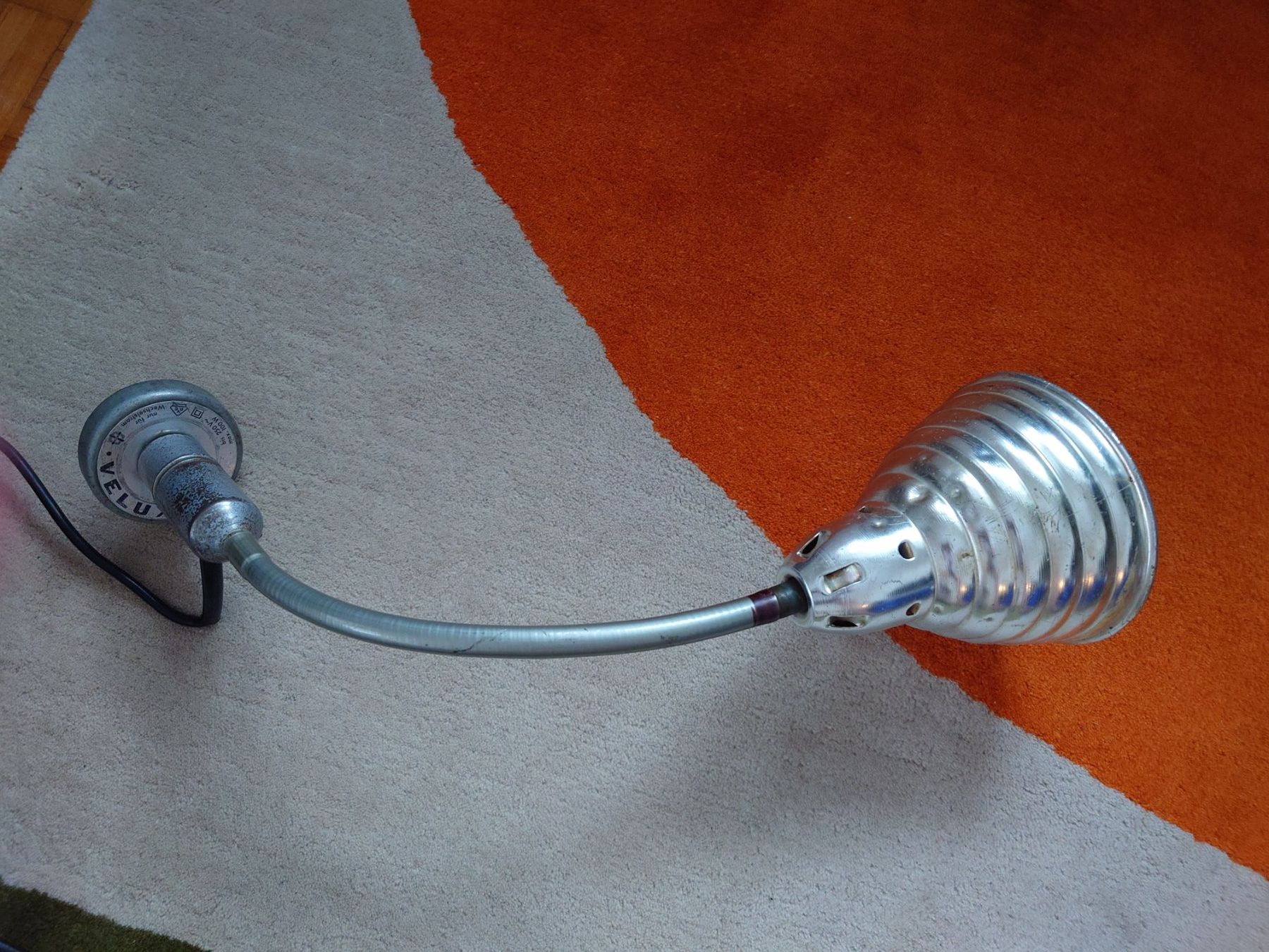 Velux Lampade: Vintage Velux Lampe – Usato da St. Gallen venduto da SG005 1