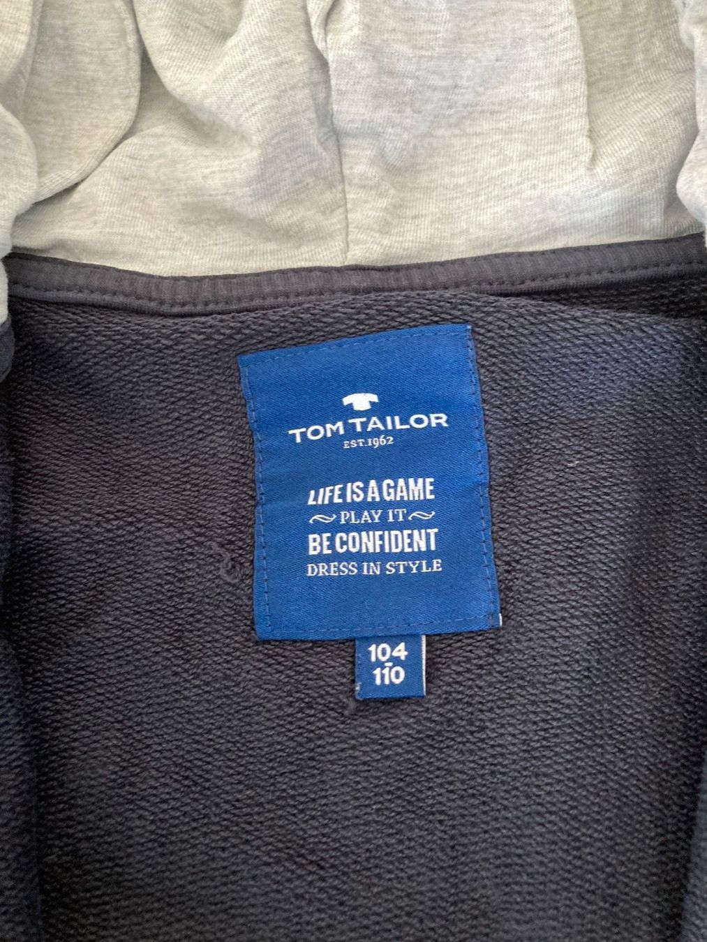 Tom Tailor Pulls et sweat-shirts: Kapuzenpullover "Tom Tailor" – D'occasion à Muttenz par Juvenile33 4