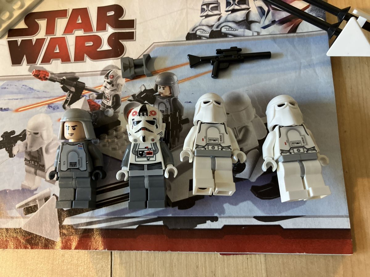 Lego Baukästen: 8084 Snowtrooper Battle Pack – Gebraucht aus Glarus von Jhuber78 1