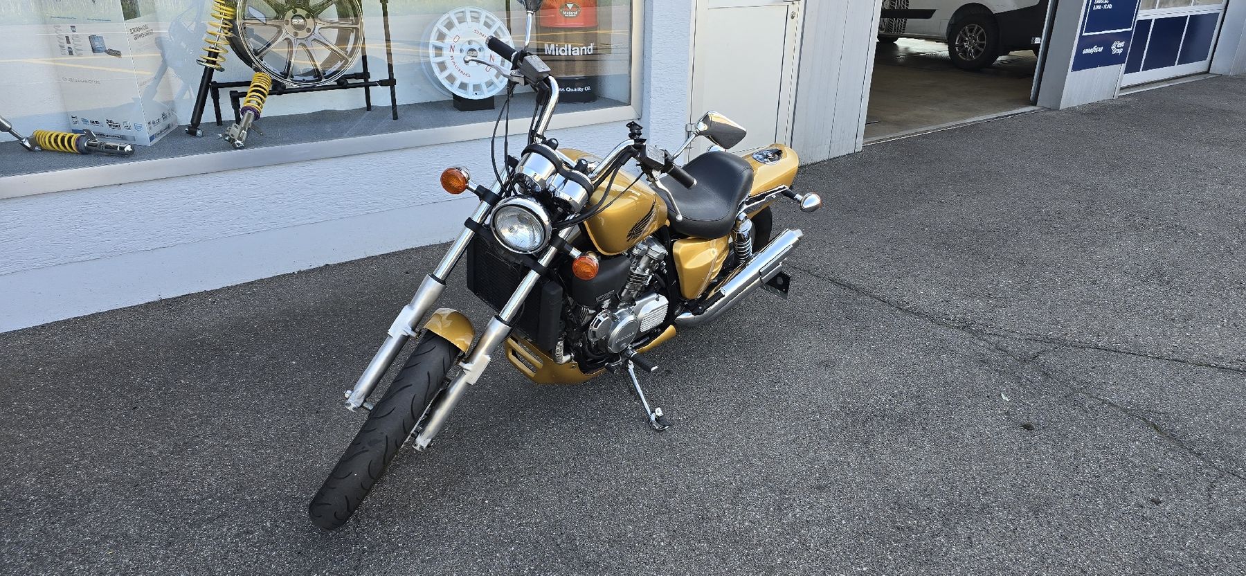 Honda Chopper: Honda VF 750C Magna – Usato da Ramsen venduto da metavision92 2