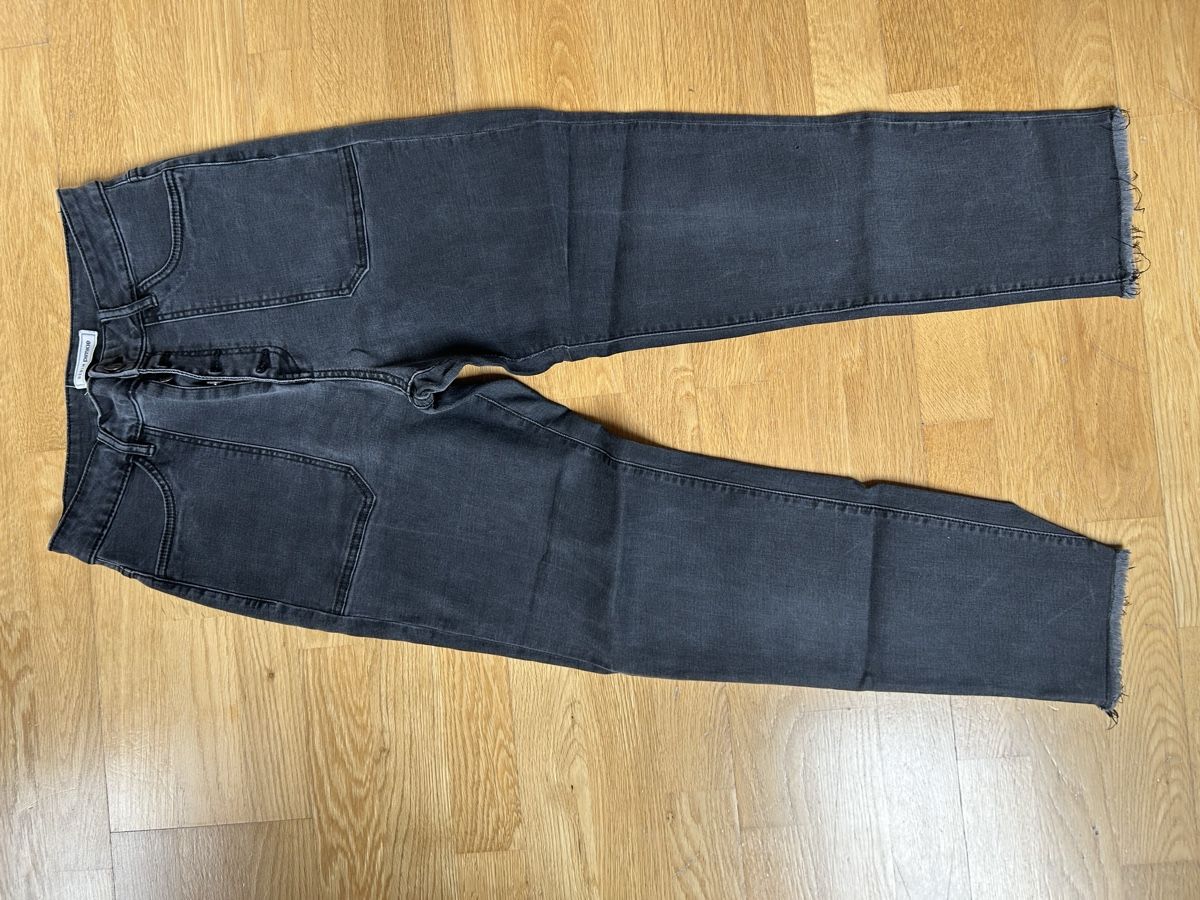 Pimkie Jeans: Jeans noir sans ourlet T 44 – Usato da Daillens venduto da guisepa 2