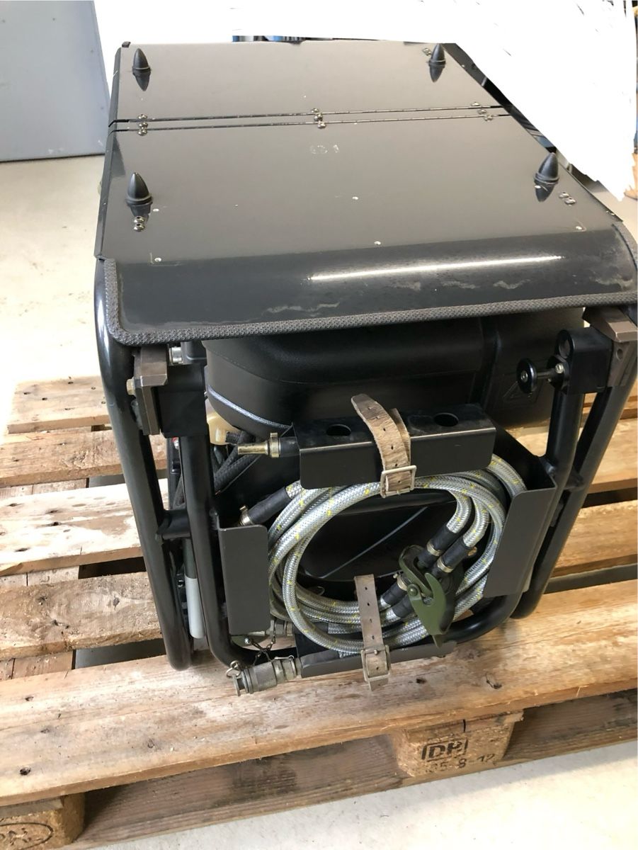 Generatori di corrente: Generator Notstrom Diesel 230V Schallschutz – Nuovo (secondo la descrizione) da Schindellegi venduto da mts8835 4
