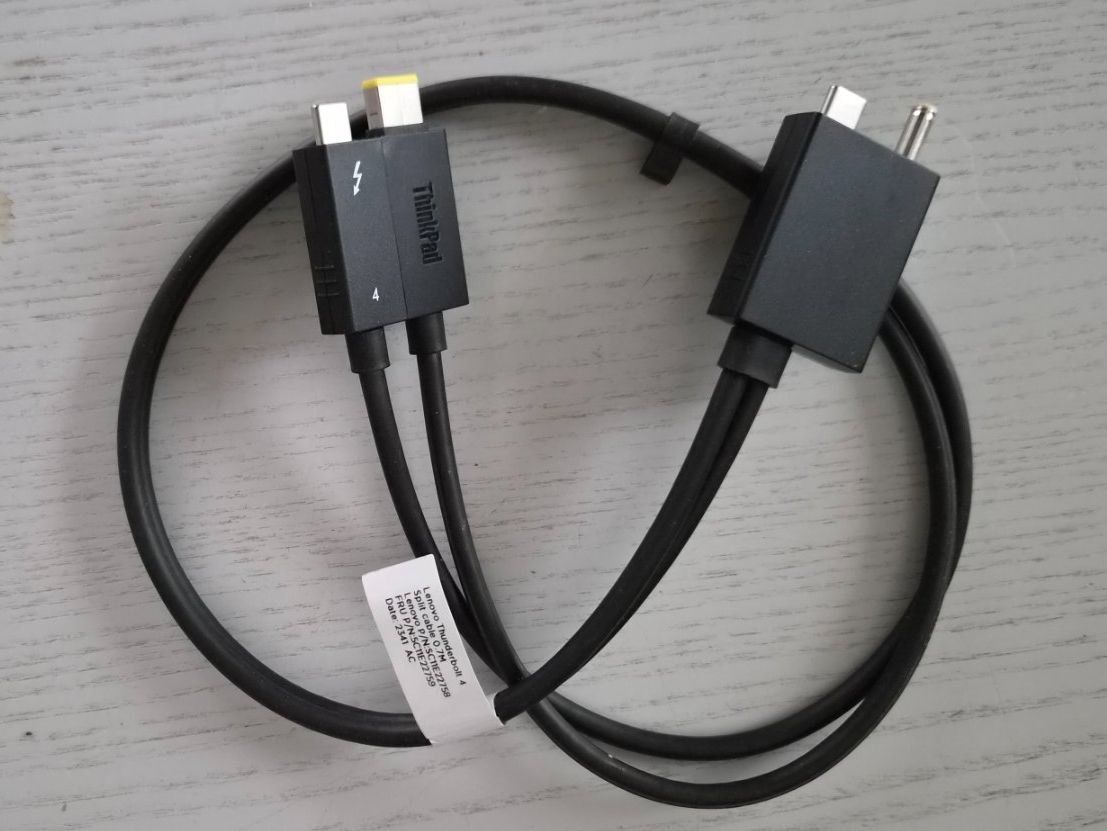 Laufwerke & Adapter: Lenovo Thonderbolt 4 – Gebraucht aus Bachenbülach von a-tom