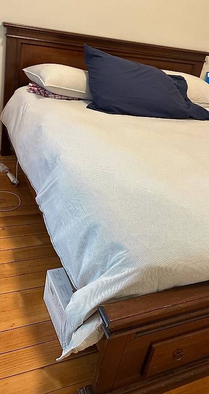 Lits: Lit  matelas  – D'occasion à Genève par ale_z2vv