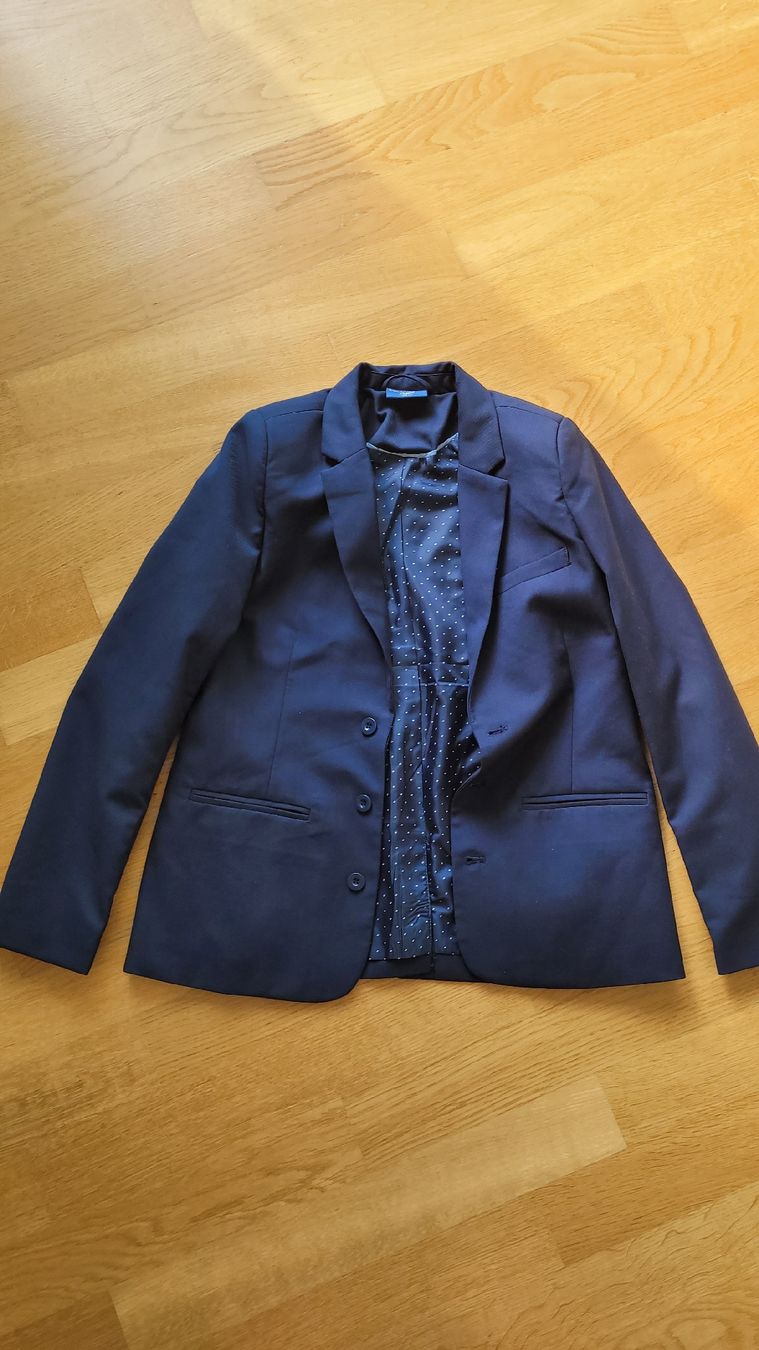 Giacche & Cappotti: Kindersakko gr. 146 – Usato da Winkel venduto da Madziacz